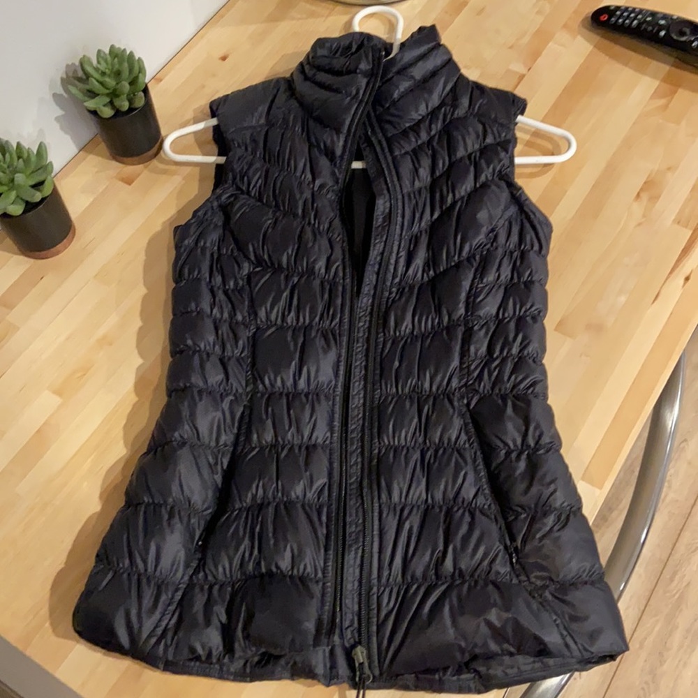 Athleta Downalicious Quilted Puffer Vest